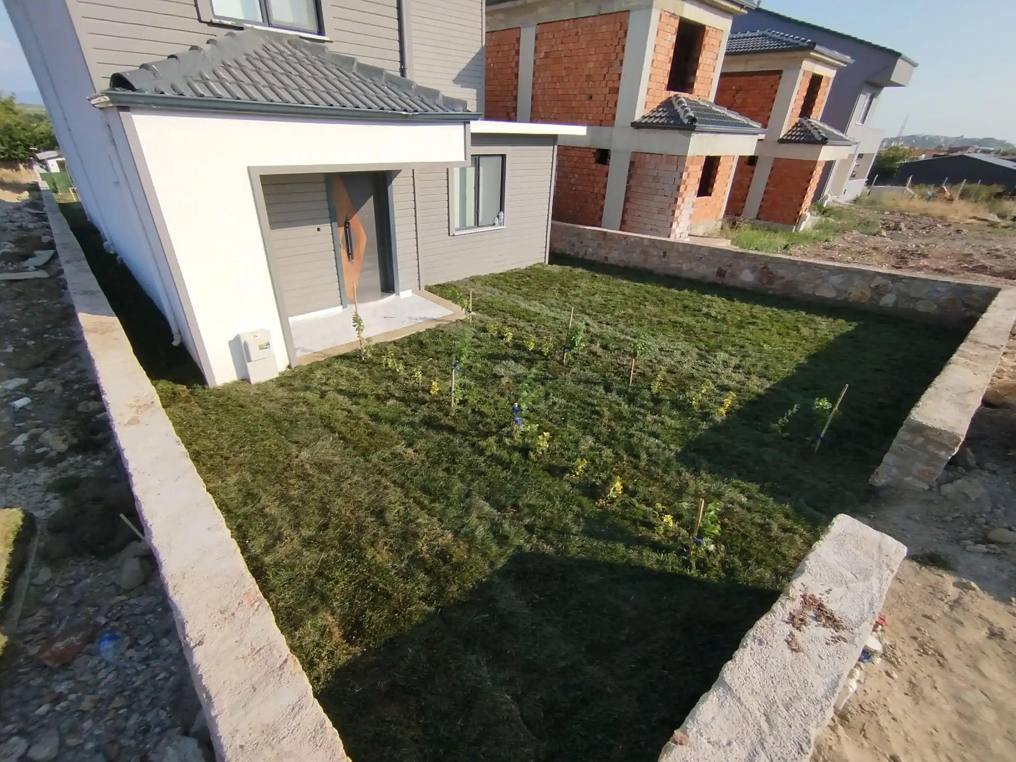 Karacabey çim döşeme uygulaması görsel 7