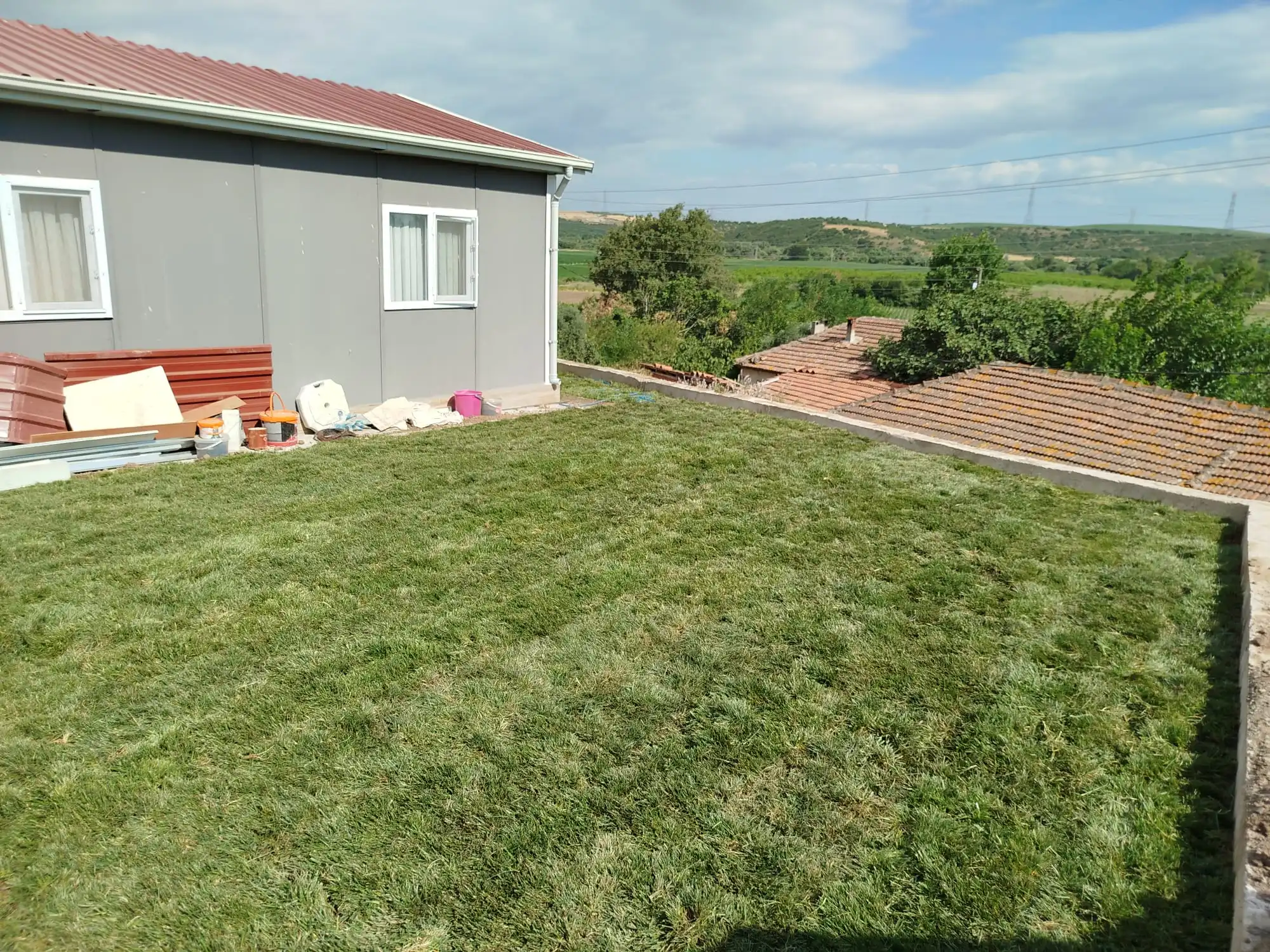 Karacabey çim döşeme uygulaması görsel 8