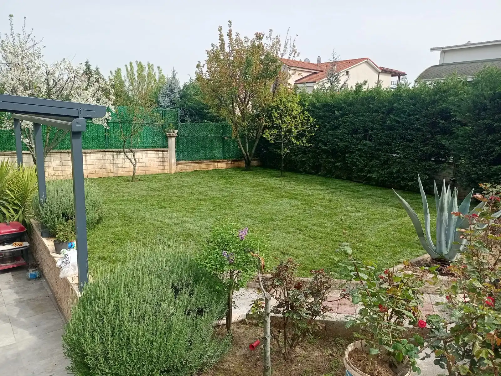 Karacabey çim döşeme uygulaması görsel 1